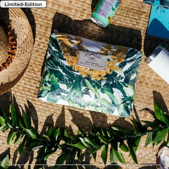 ALOHA Collection by Aloha De Mele Mei Day Mid Clutch/Pouch (NWT) - Picture 4 of 13